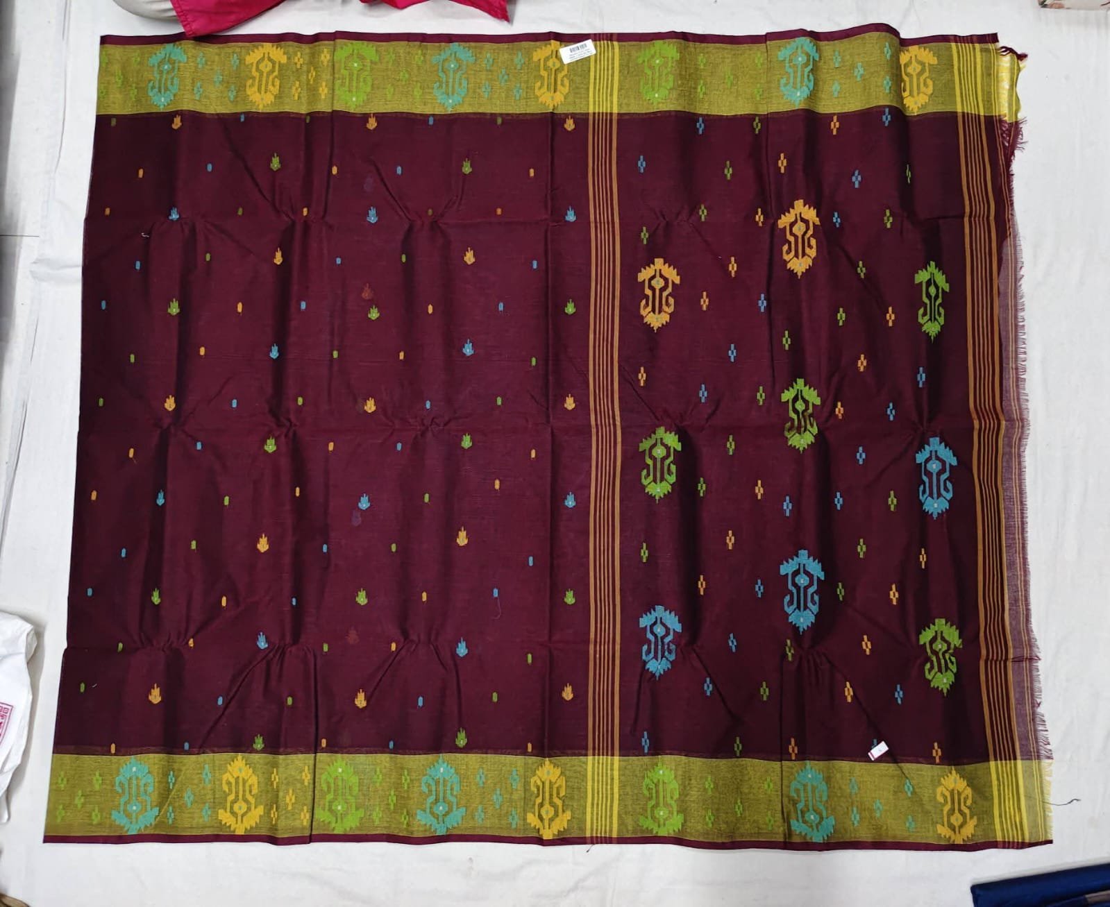 Maroon Tant Jamdani Saree - Image 2